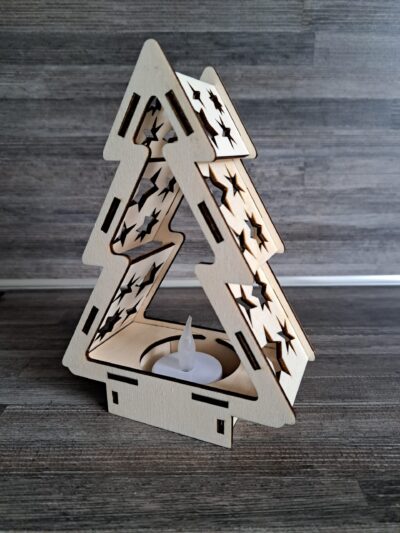 Kerstboorm_kaarshouder Kerstboom met theelicht