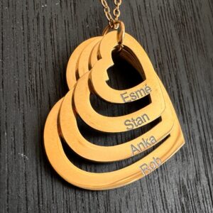 Ketting met 4 hartjes